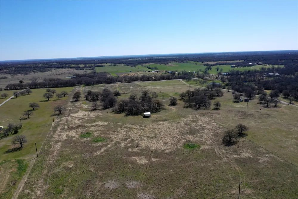 CR 1990 Chico, TX 76431