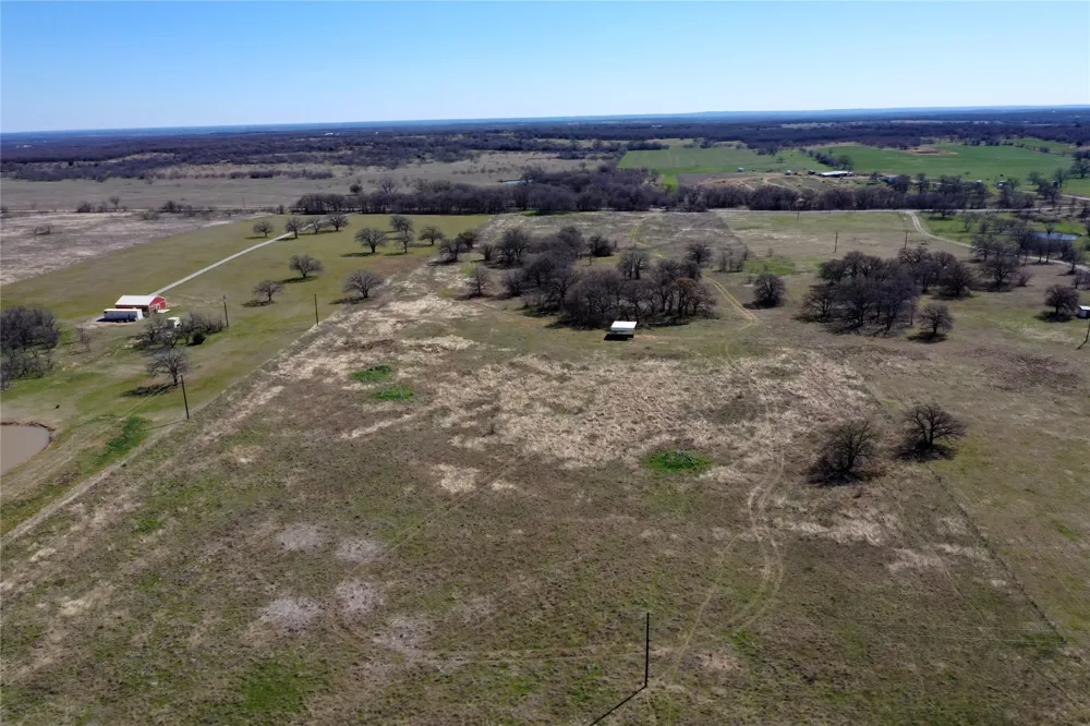 CR 1990 Chico, TX 76431