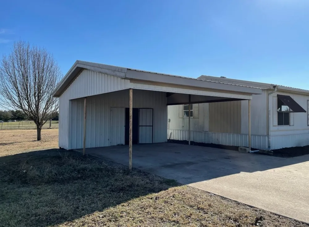 369 PRIVATE ROAD 4521 Wolfe City, TX 75496