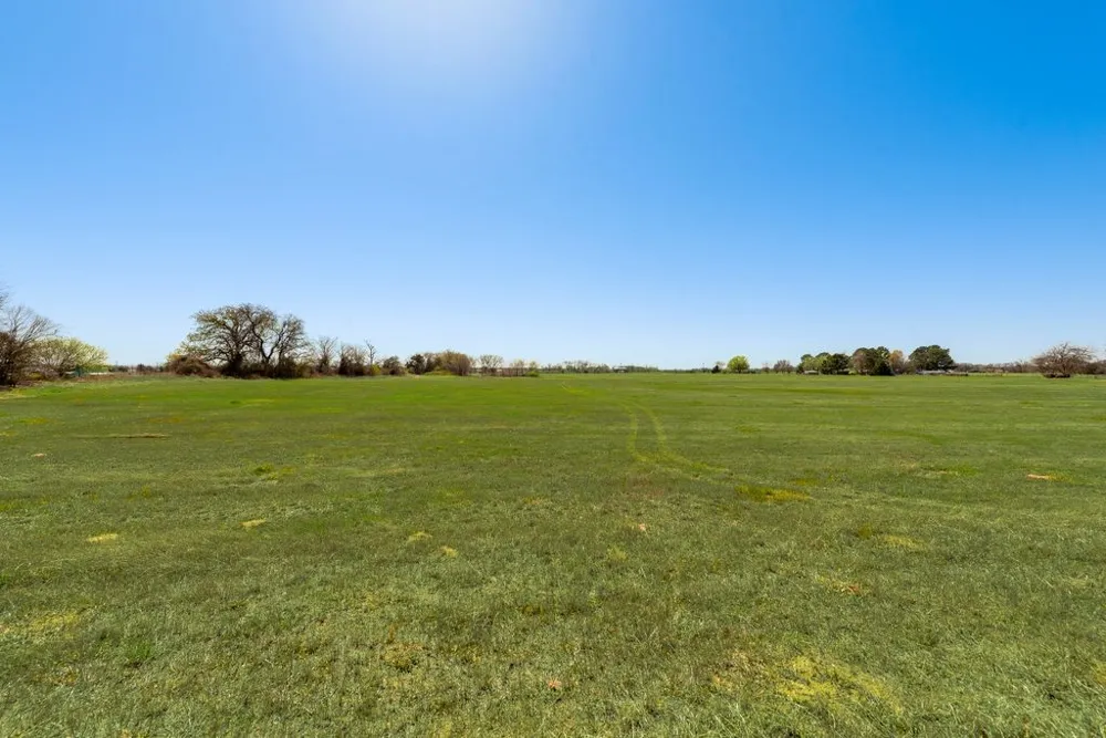 Redfearn Road Aubrey, TX 76227
