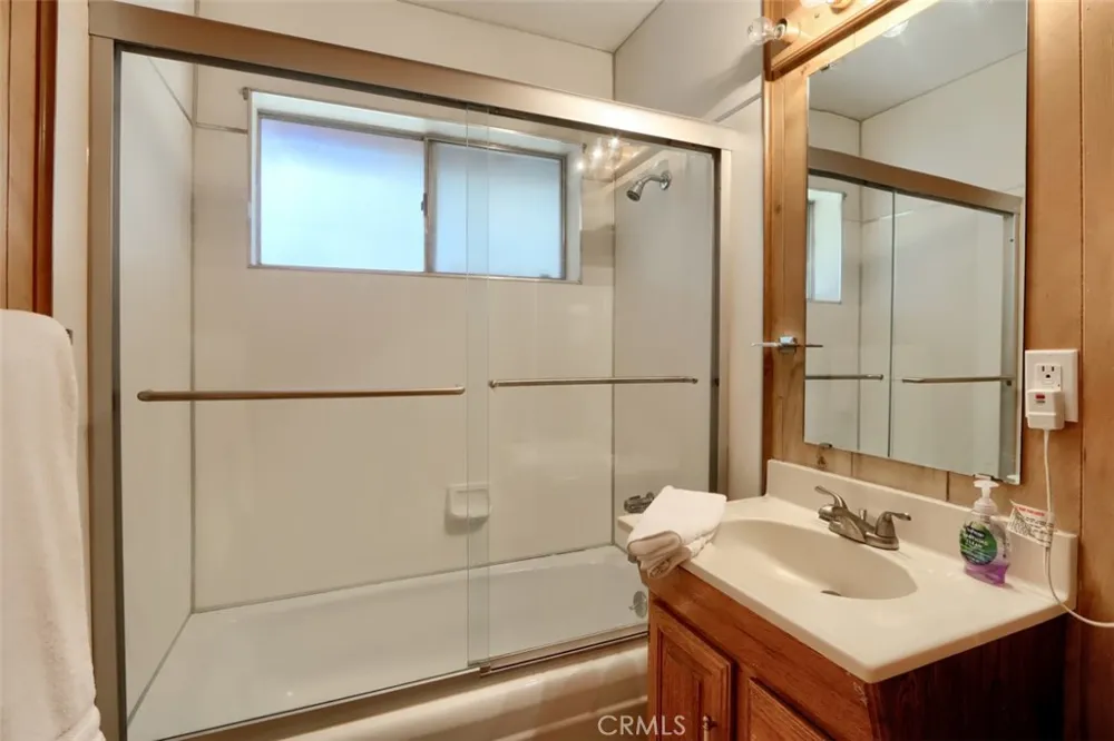 2628 W Bruce Wawona, CA 95389