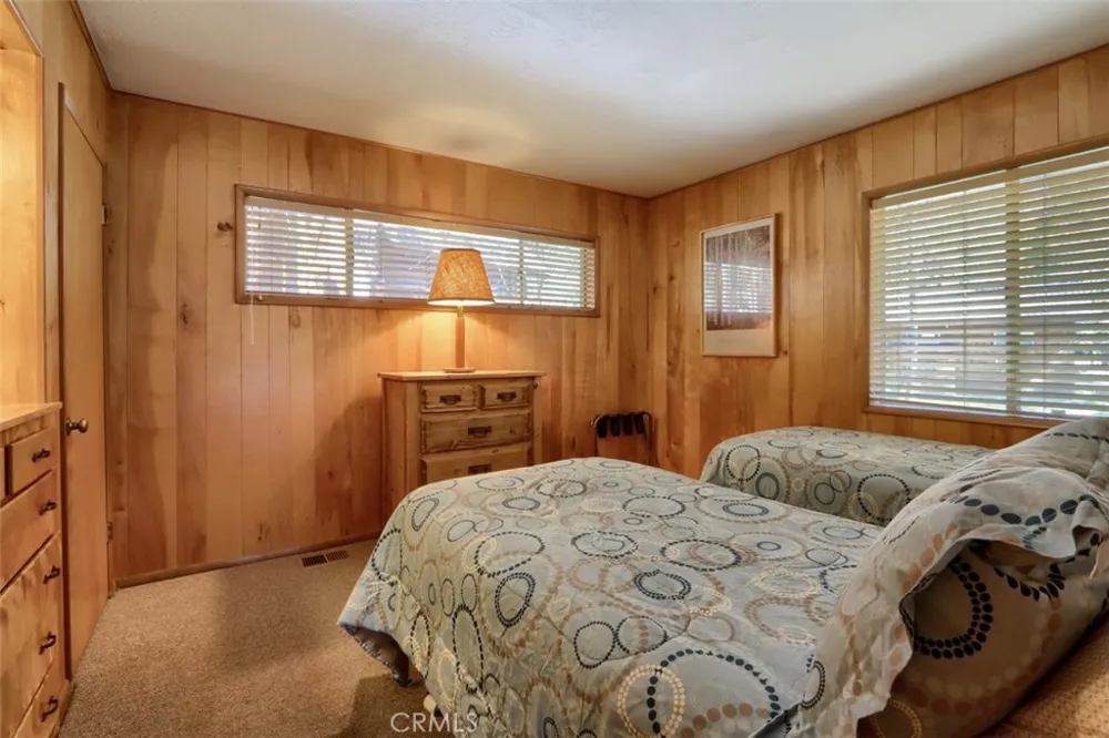 2628 W Bruce Wawona, CA 95389