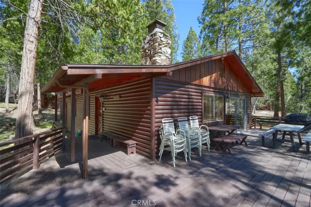 2628 W Bruce Wawona, CA 95389