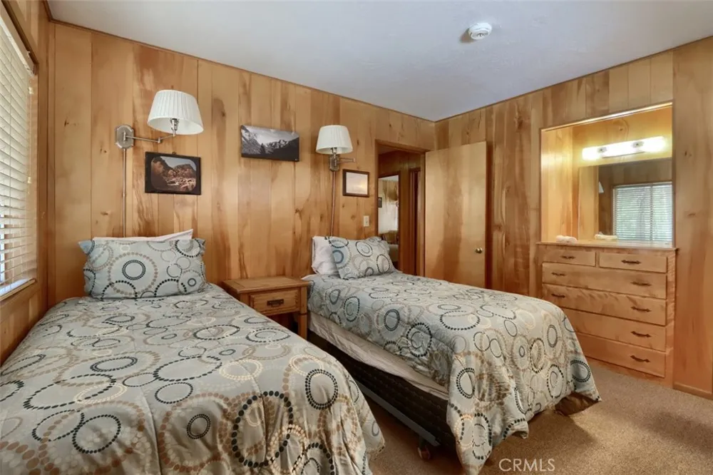 2628 W Bruce Wawona, CA 95389