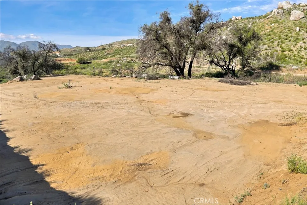 2 Decker Canyon Road Ortega Mountain, CA 92530