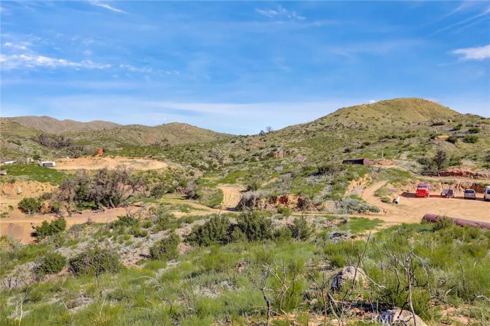2 Decker Canyon Road Ortega Mountain, CA 92530
