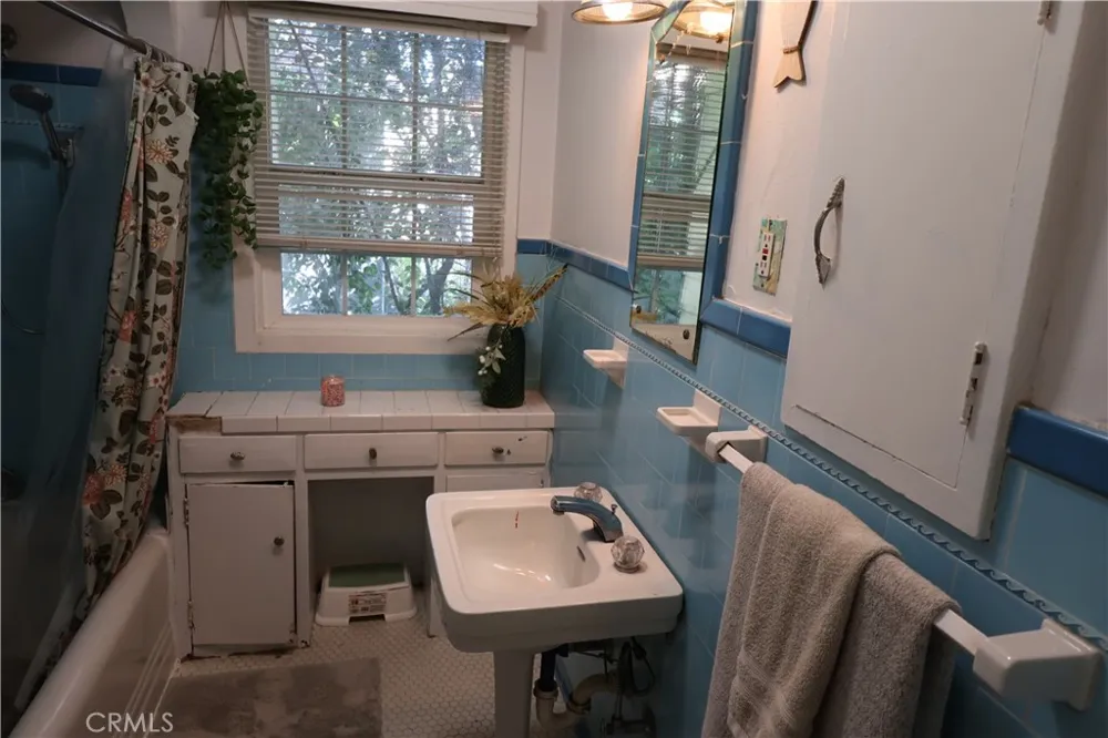 409 4th St. Corning, CA 96021
