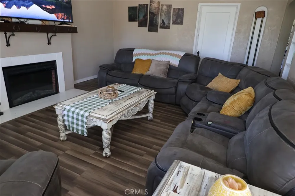 409 4th St. Corning, CA 96021