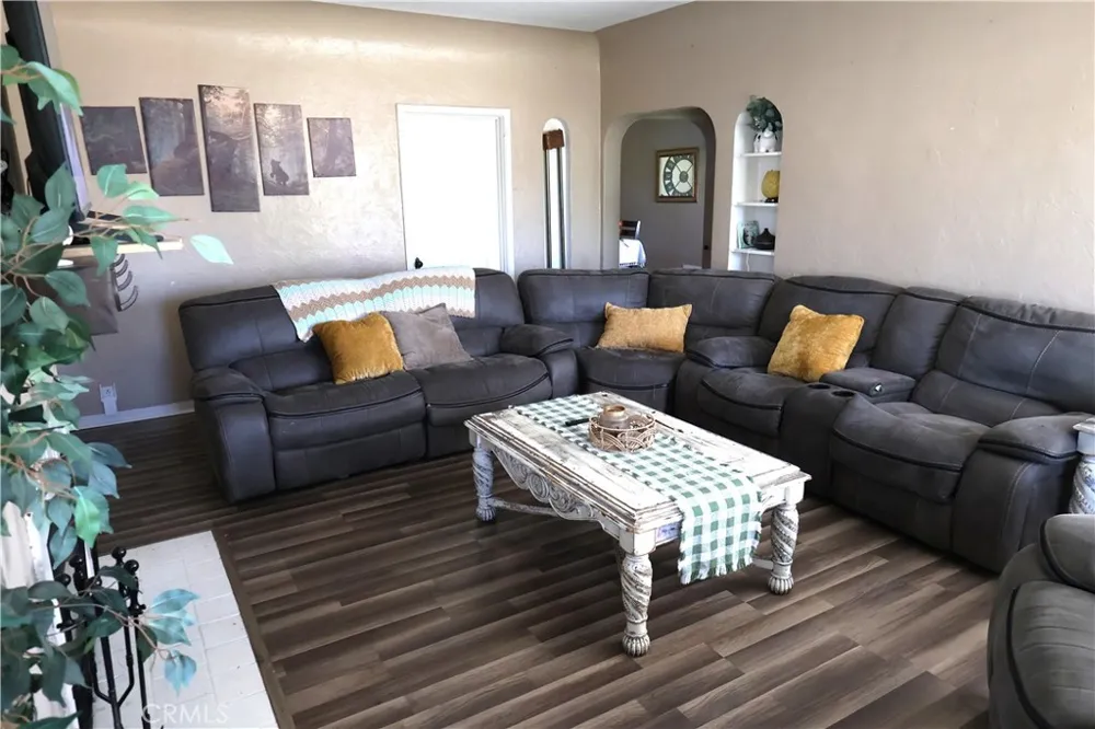 409 4th St. Corning, CA 96021