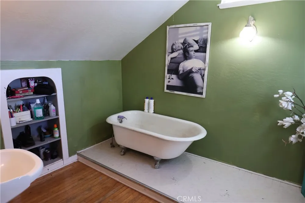 409 4th St. Corning, CA 96021