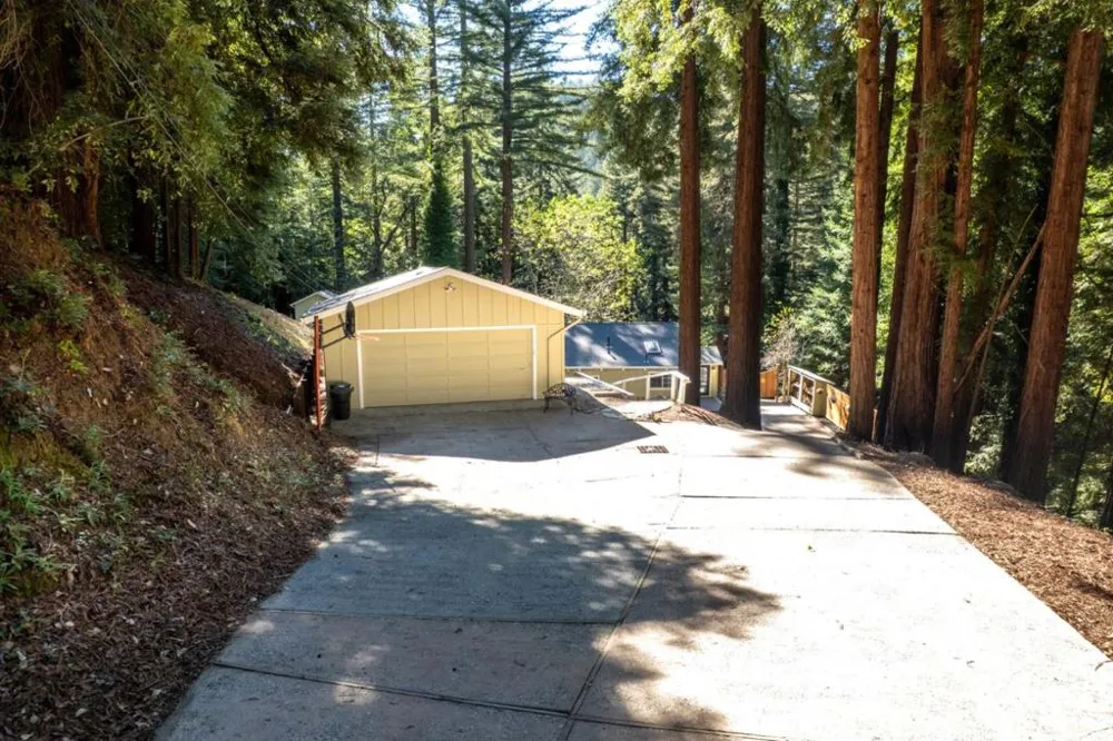 14161 Old Japanese Road Los Gatos, CA 95033