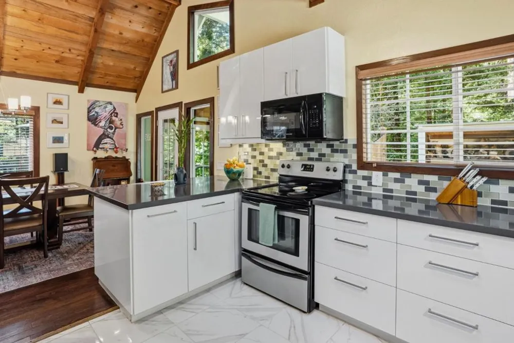 14161 Old Japanese Road Los Gatos, CA 95033