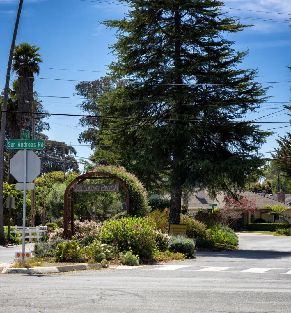 365 Race Horse Lane Watsonville, CA 95076