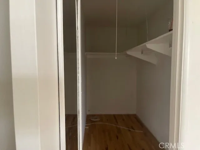 14225 Riverside Sherman Oaks, CA 91423