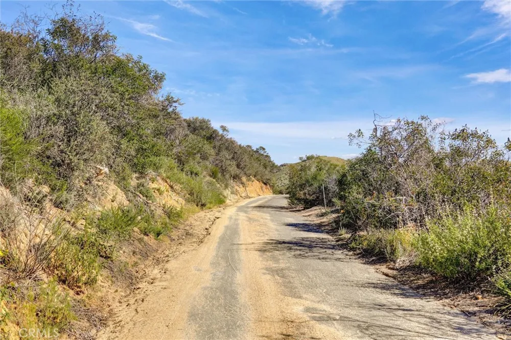 1 Decker Canyon Road Ortega Mountain, CA 92530