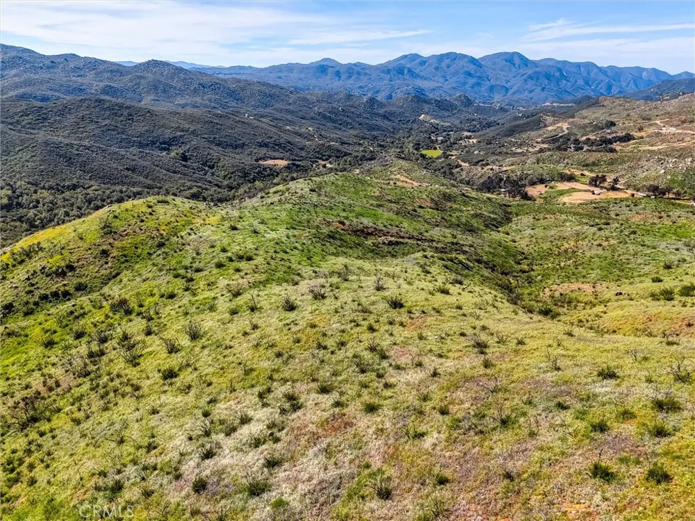 1 Decker Canyon Road Ortega Mountain, CA 92530