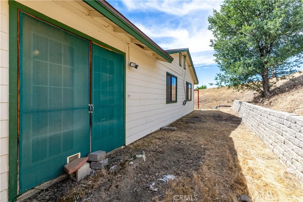 70331 Vineyard Canyon Rd. San Miguel, CA 93451
