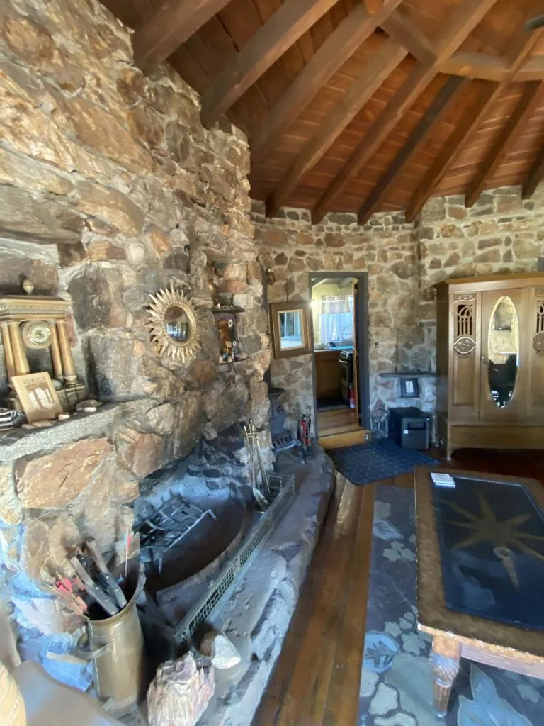2540 S Araby Drive Palm Springs, CA 92264