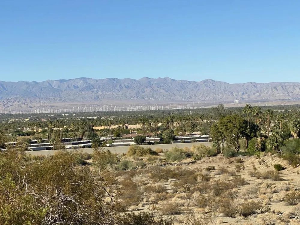 2540 S Araby Drive Palm Springs, CA 92264