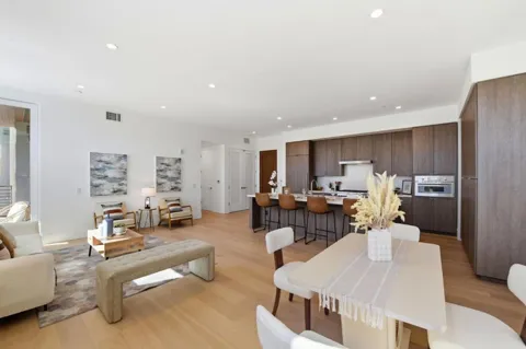 4880 El Camino Real #23