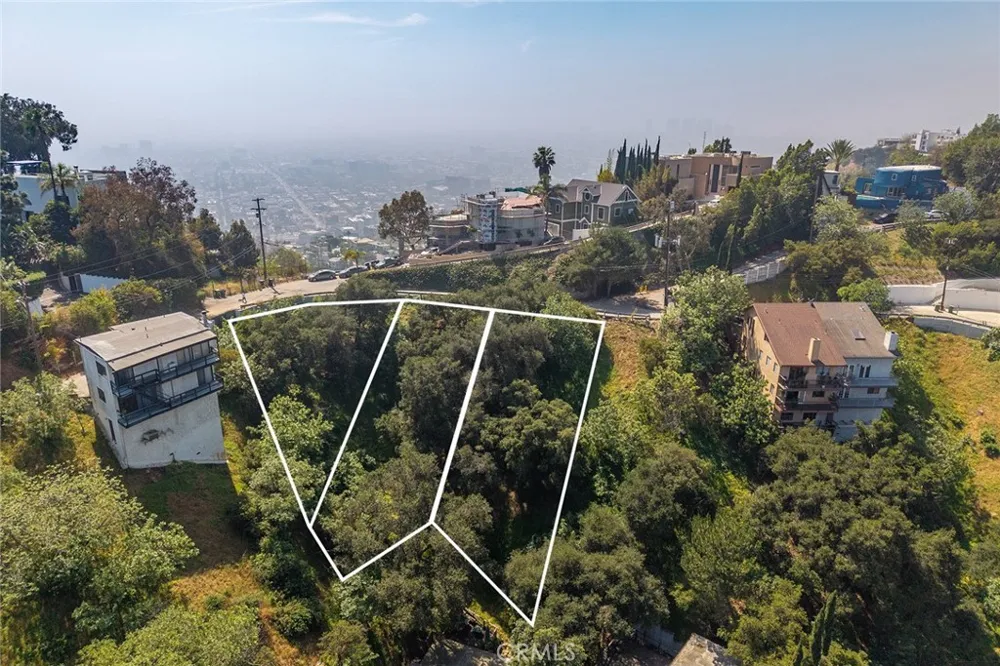 8441 Grand View Los Angeles, CA 90046