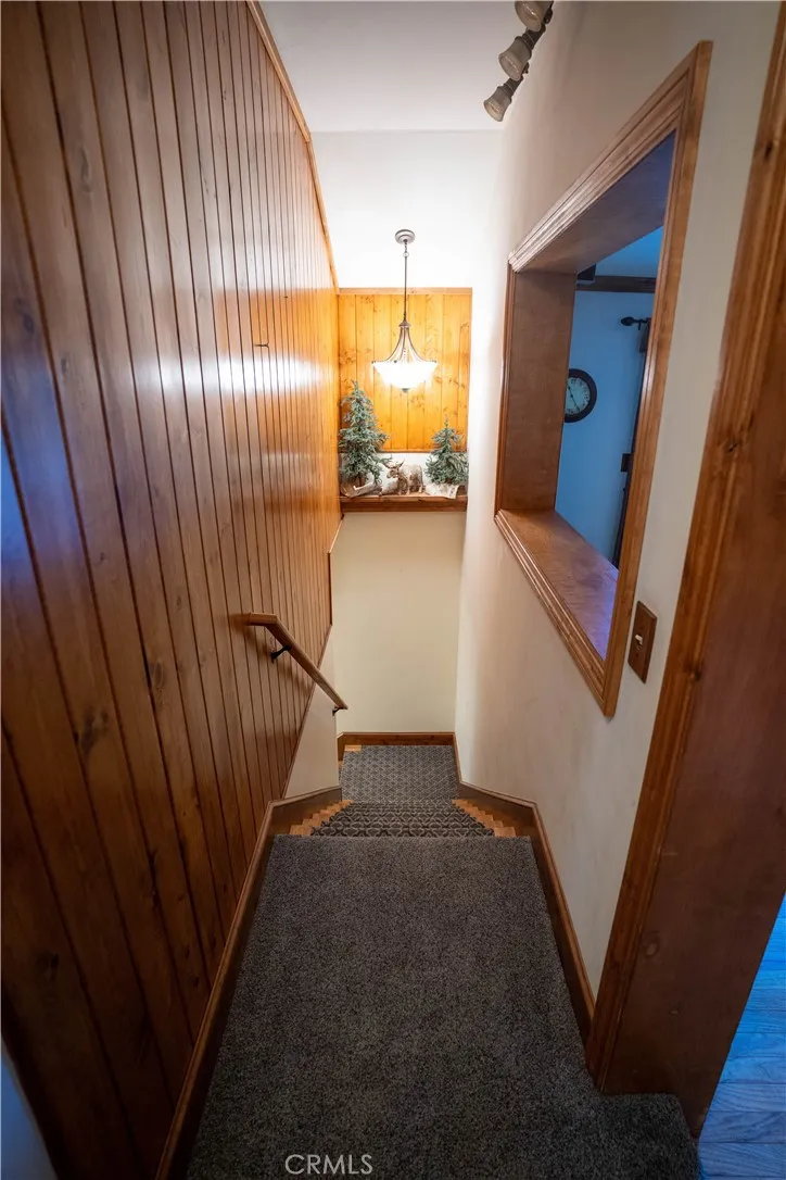 683 Maxson Drive Twin Peaks, CA 92391