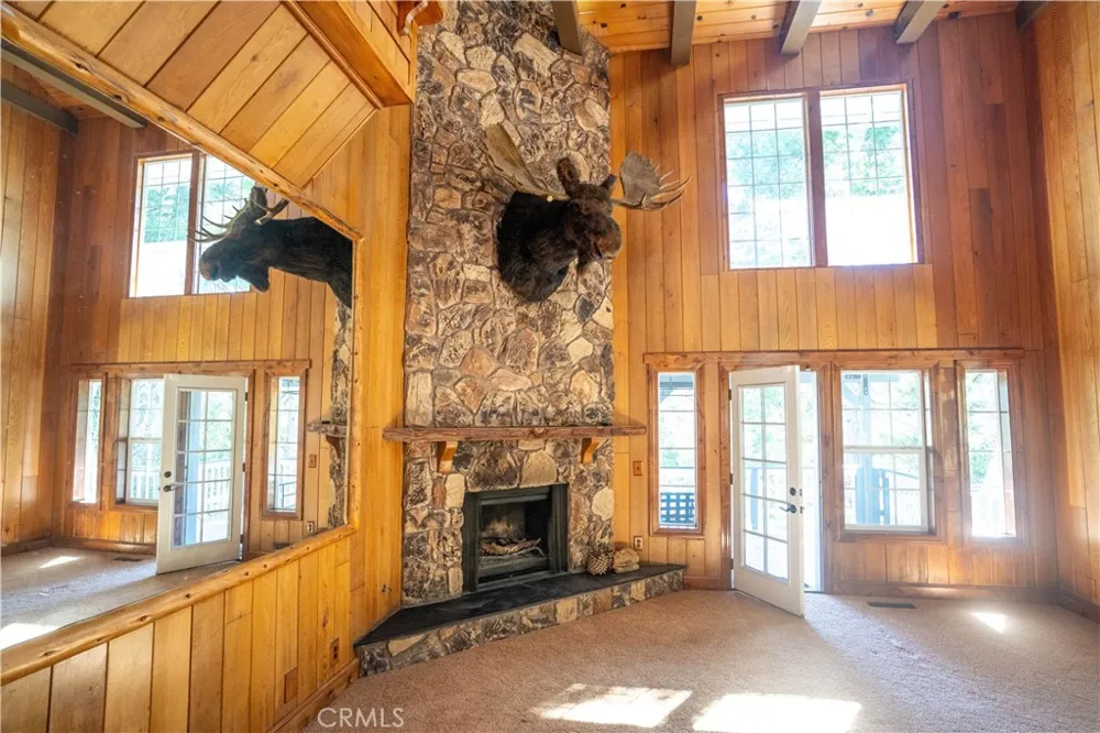 683 Maxson Drive Twin Peaks, CA 92391