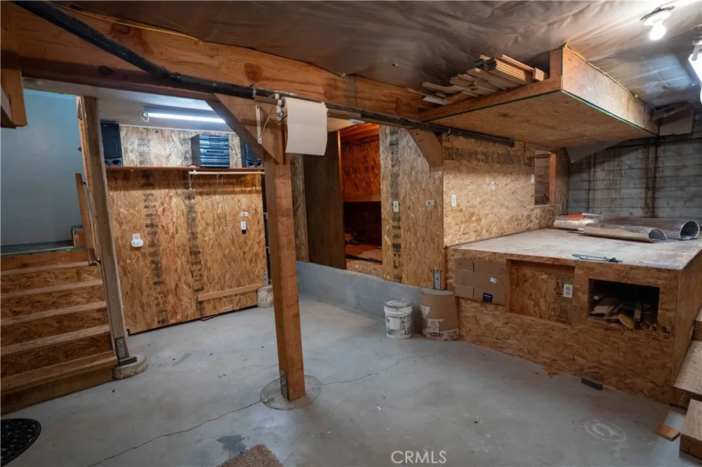683 Maxson Drive Twin Peaks, CA 92391