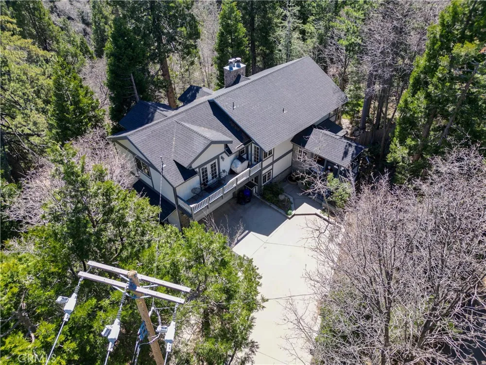 683 Maxson Drive Twin Peaks, CA 92391