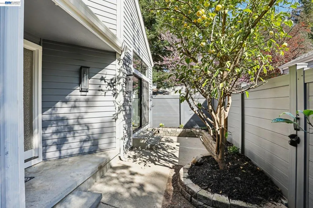 5375 Black Ave #1 Pleasanton, CA 94566