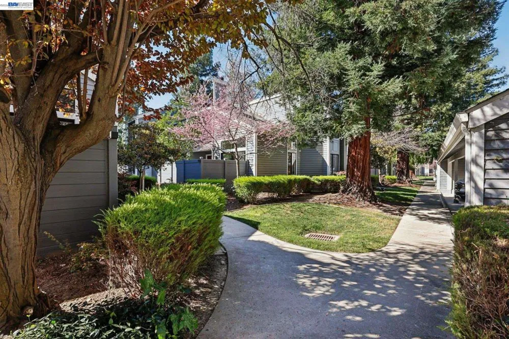 5375 Black Ave #1 Pleasanton, CA 94566