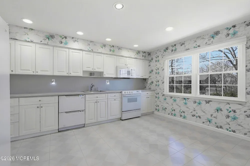 9 Darien Drive West Long Branch, NJ 07764