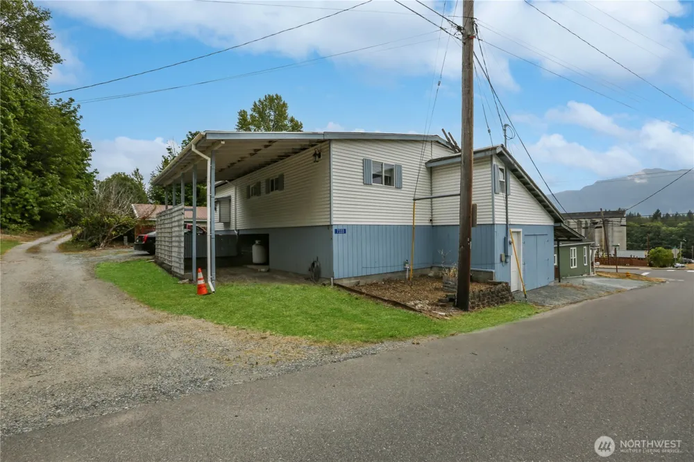 45337 Main Street Concrete, WA 98237