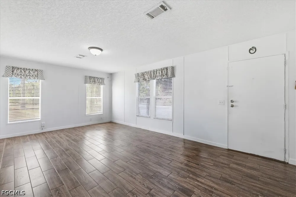 S Kennel Street Clewiston, FL 33440
