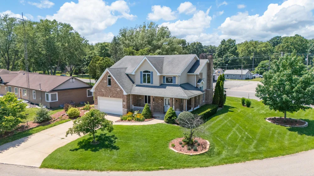 5036 Shoreview Drive Coloma, MI 49038