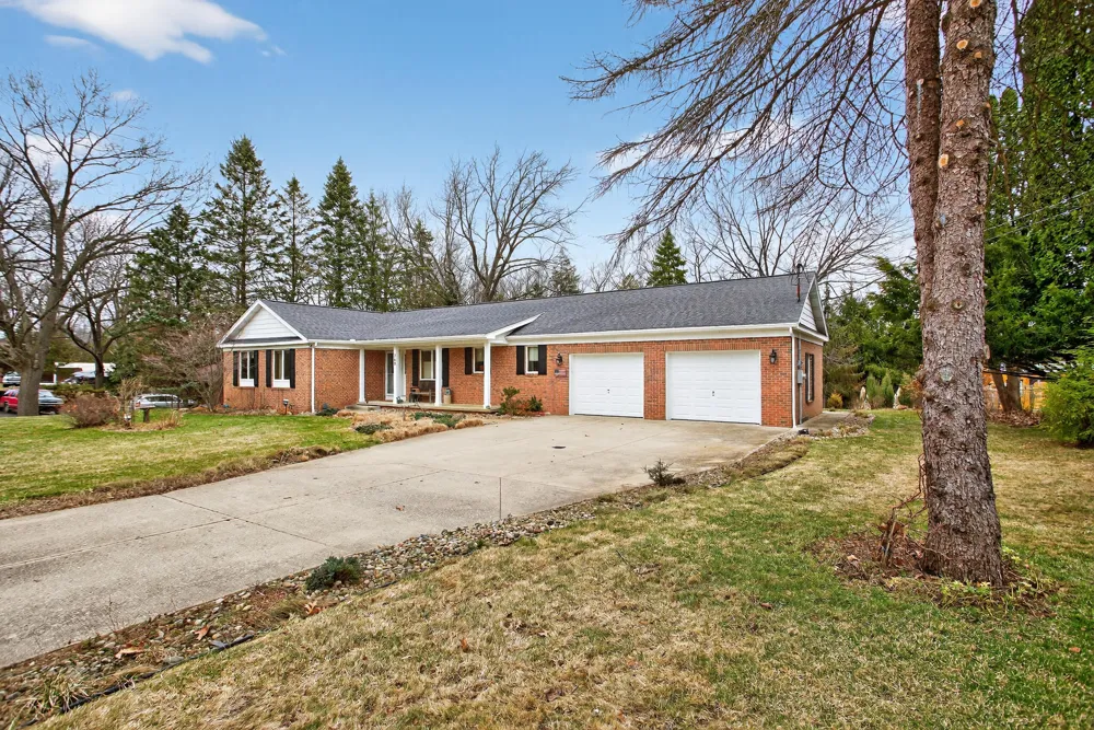 769 Bellflower Brooklyn, MI 49230