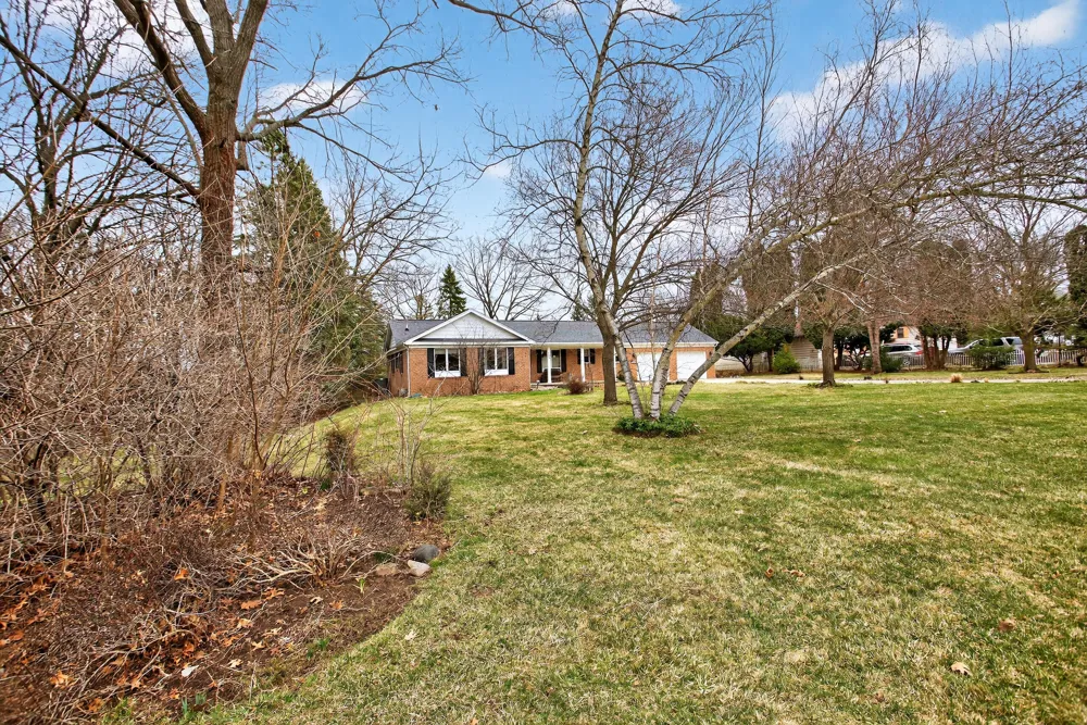 769 Bellflower Brooklyn, MI 49230