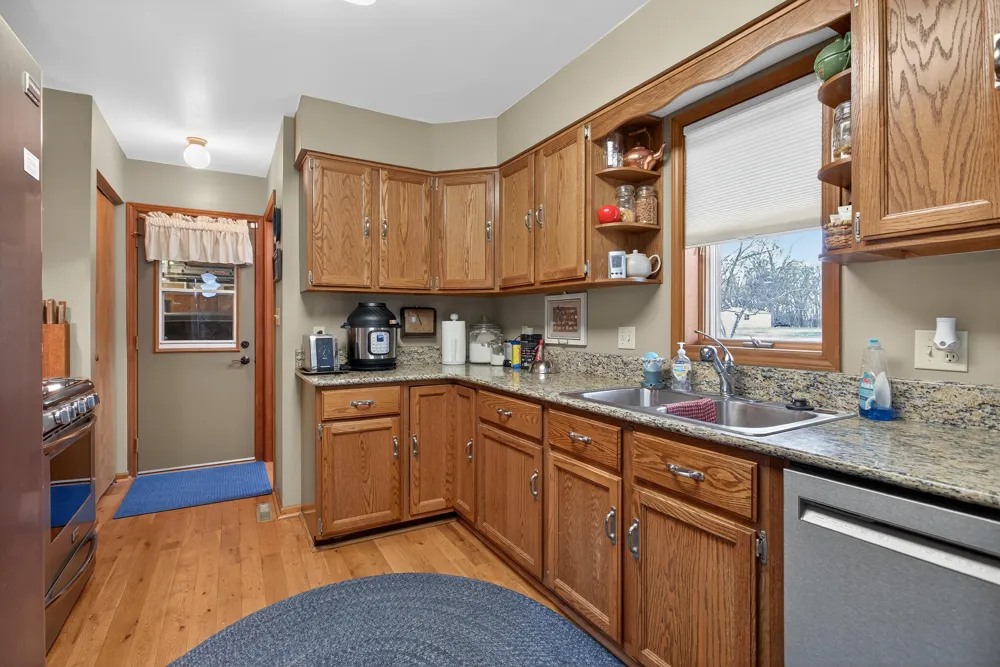 769 Bellflower Brooklyn, MI 49230