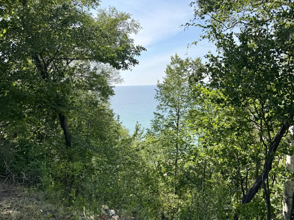 2989 S Lakeshore Drive Ludington, MI 49431