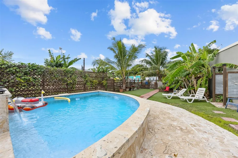 Solar 5 CARR 429 BO CALVACHE Rincon, PR 00677
