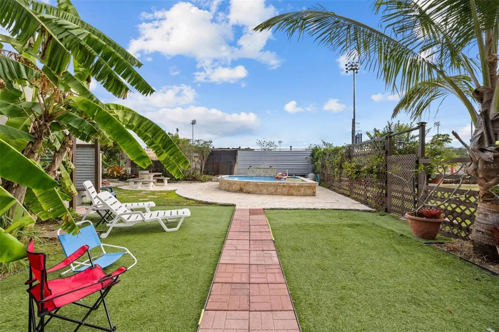 Solar 5 CARR 429 BO CALVACHE Rincon, PR 00677