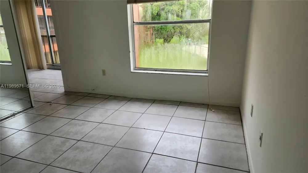 9405 W Flagler St #D204 Miami, FL 33174