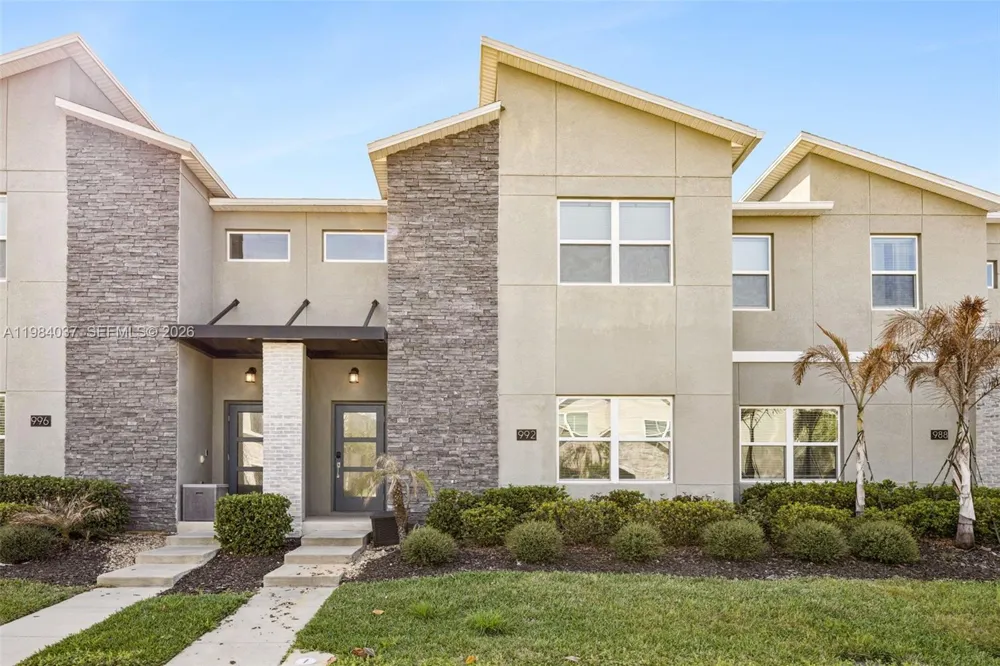 992 Leasder St Other City - In The State Of Florida, FL 33896