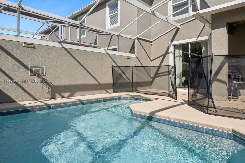 992 Leasder St Other City - In The State Of Florida, FL 33896
