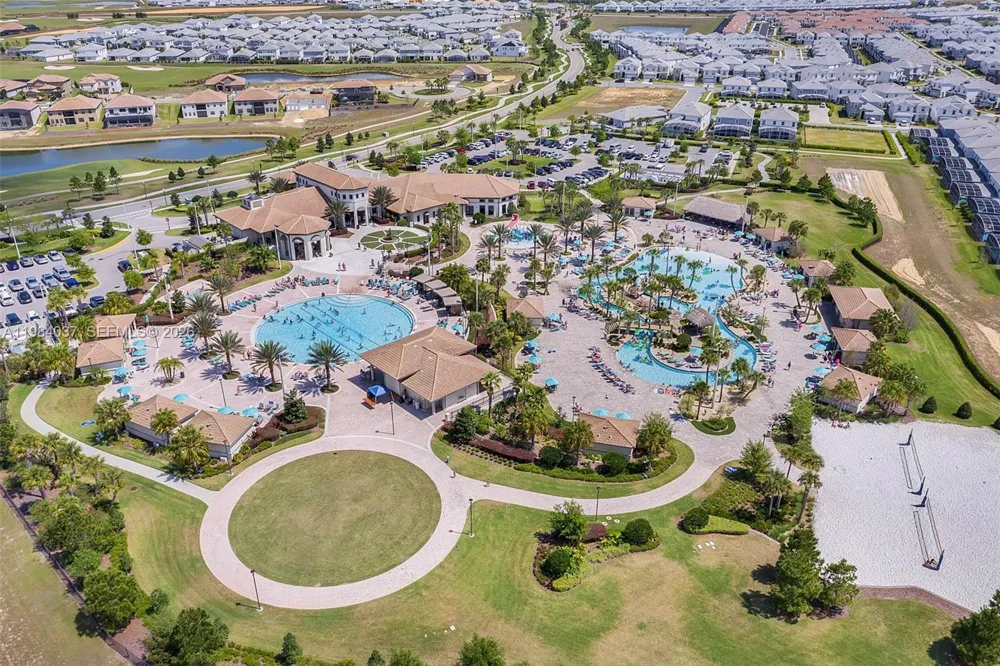 992 Leasder St Other City - In The State Of Florida, FL 33896