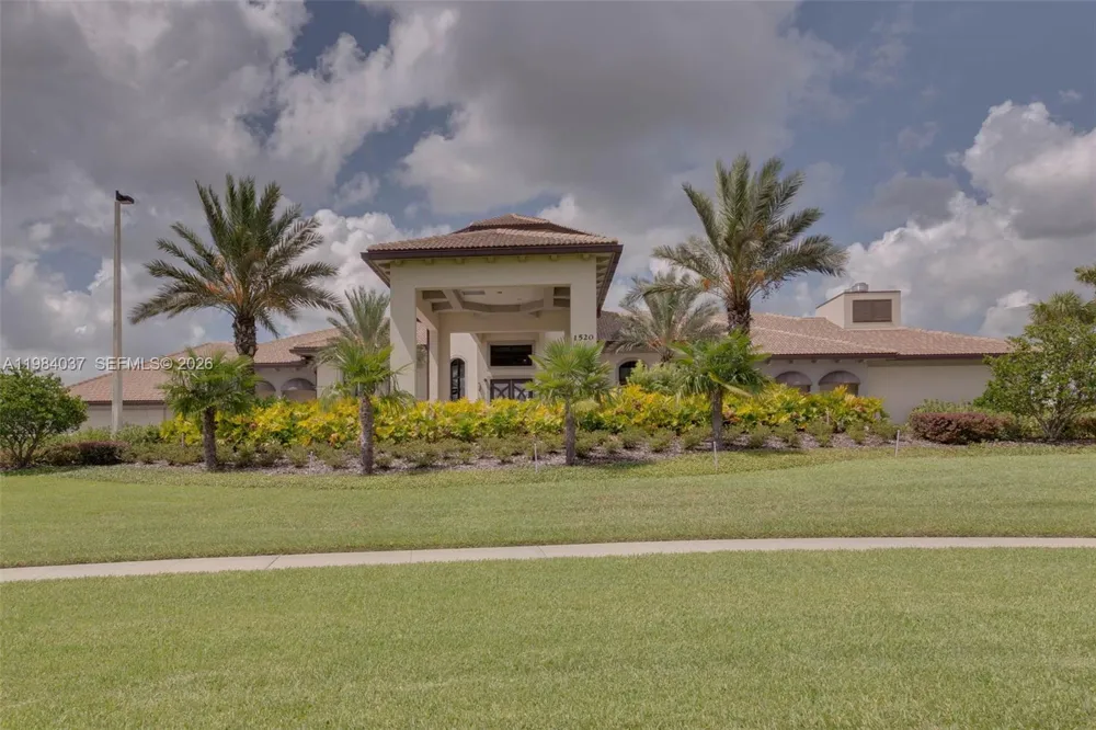 992 Leasder St Other City - In The State Of Florida, FL 33896