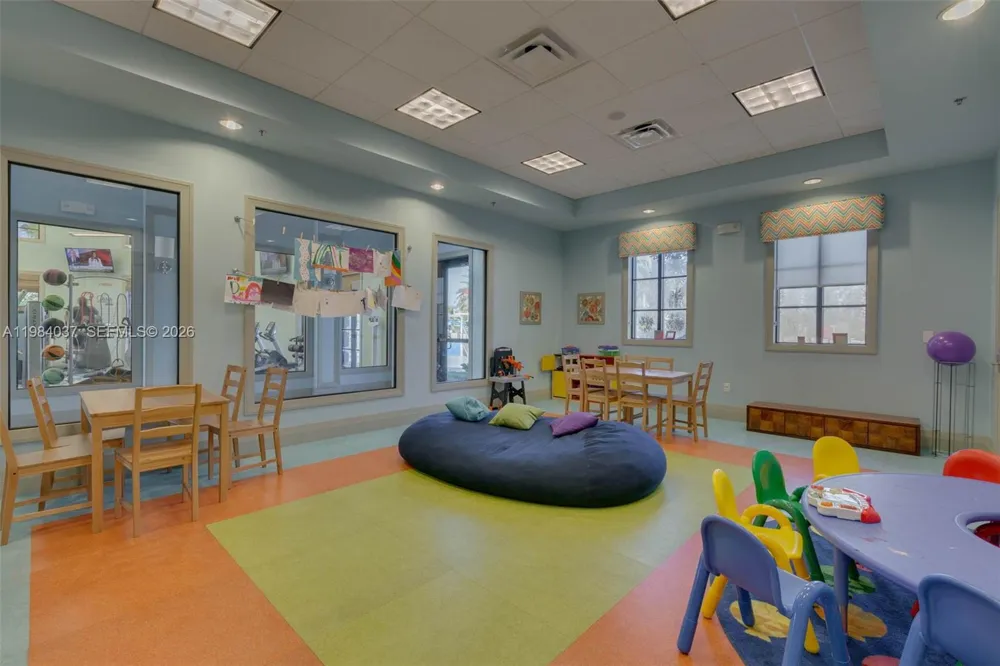 992 Leasder St Other City - In The State Of Florida, FL 33896