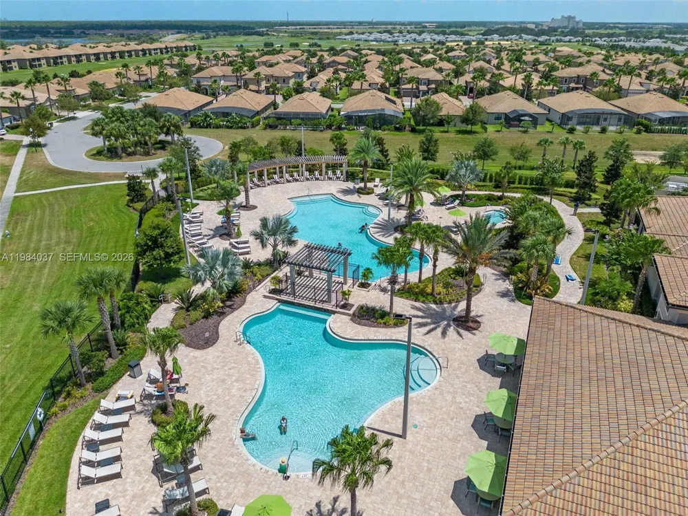992 Leasder St Other City - In The State Of Florida, FL 33896