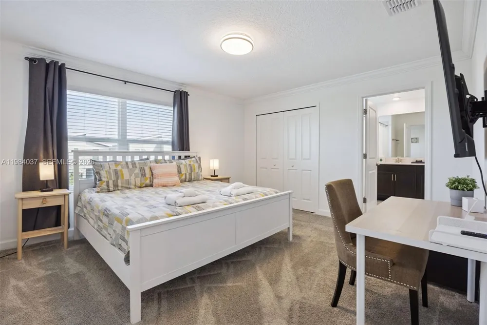 992 Leasder St Other City - In The State Of Florida, FL 33896