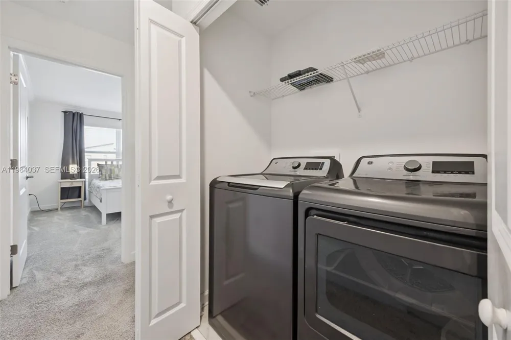 992 Leasder St Other City - In The State Of Florida, FL 33896